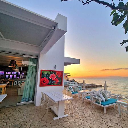 Villa T&T House à Lechaio Extérieur photo